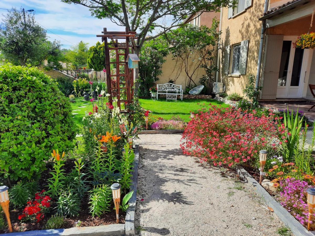 La Maison Du Chemin Des Prairies Morieres-les-Avignon Zewnętrze zdjęcie